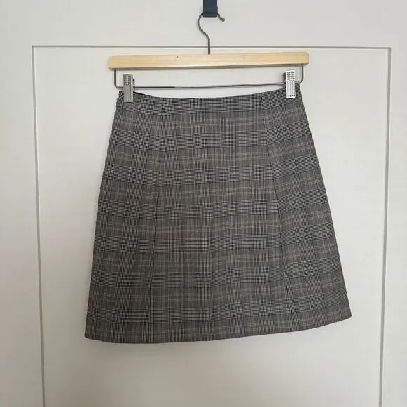 Babaton Plaid Hopper Skirt (Aritzia) - Picture 3 of 10